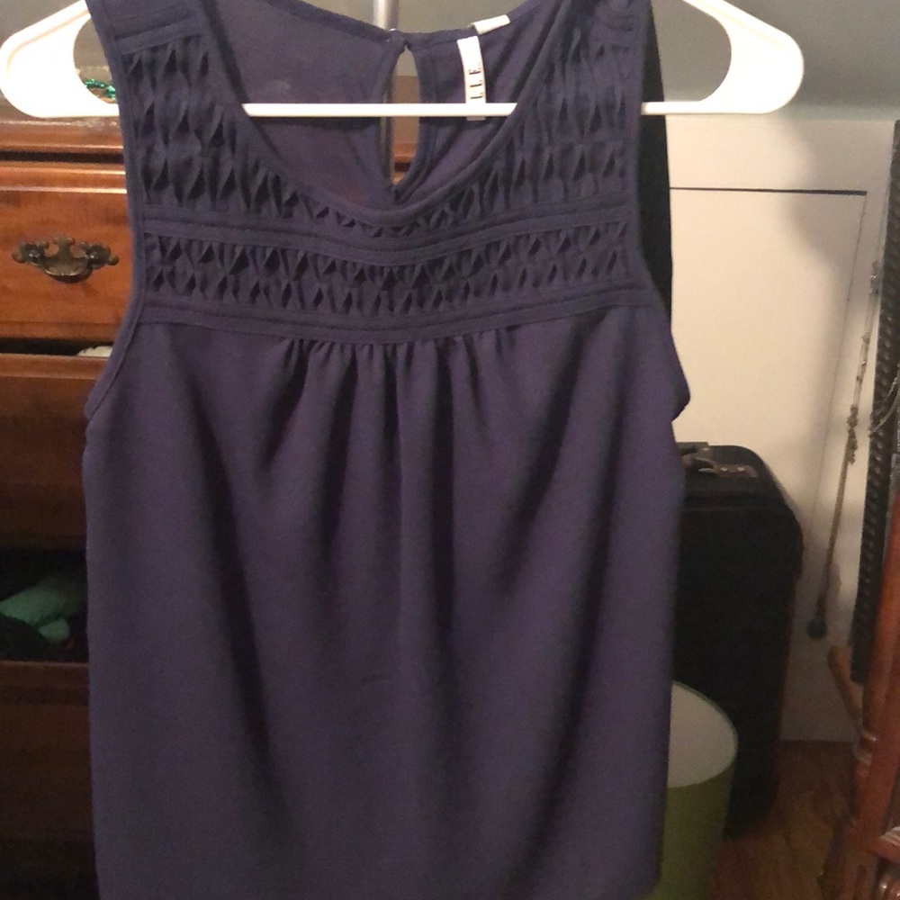 Navy top